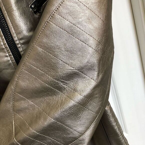 CREATE 2MRW -🎉HP🎉NWT -M Sz XL - 82 C'Est La Vie Silver Faux Leather Biker Jacket - Picture 7 of 16